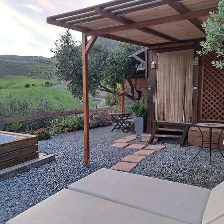 Wooden House At The Mountain-Private Guest House Paranimfoi Bagian luar foto