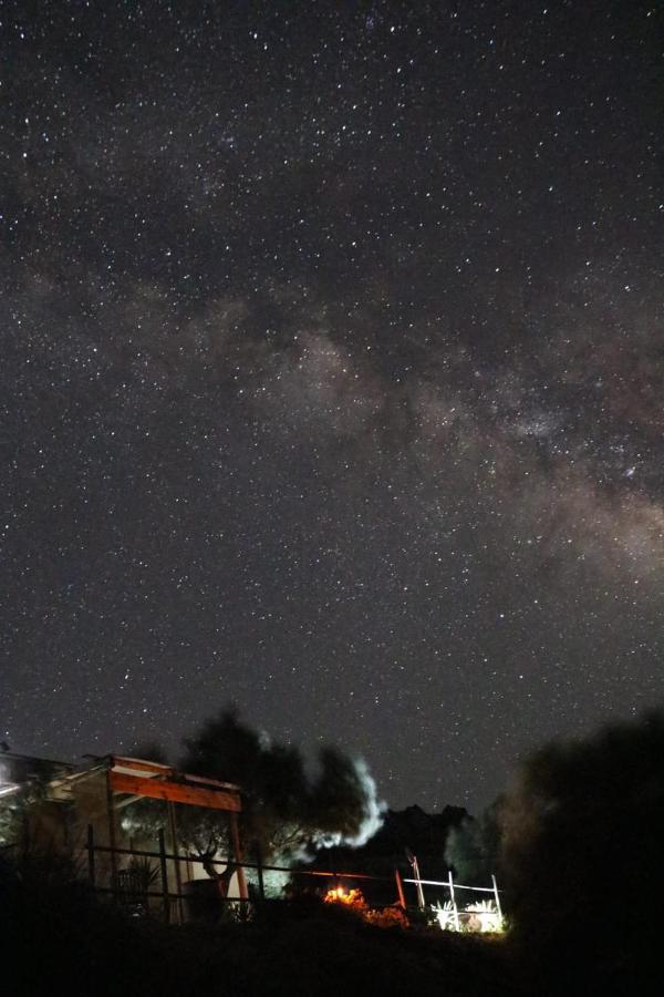 Wooden House At The Mountain-Private Guest House Paranimfoi Bagian luar foto