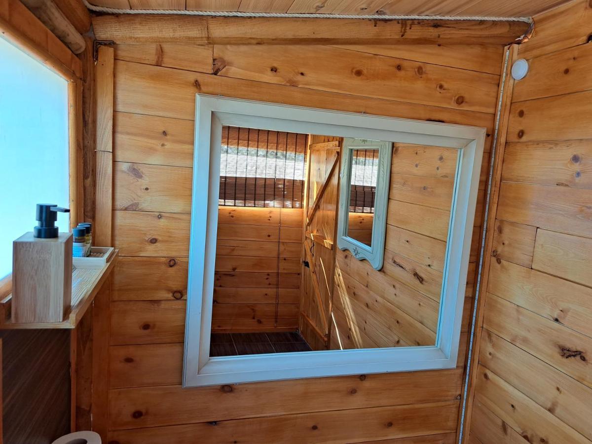 Wooden House At The Mountain-Private Guest House Paranimfoi Bagian luar foto