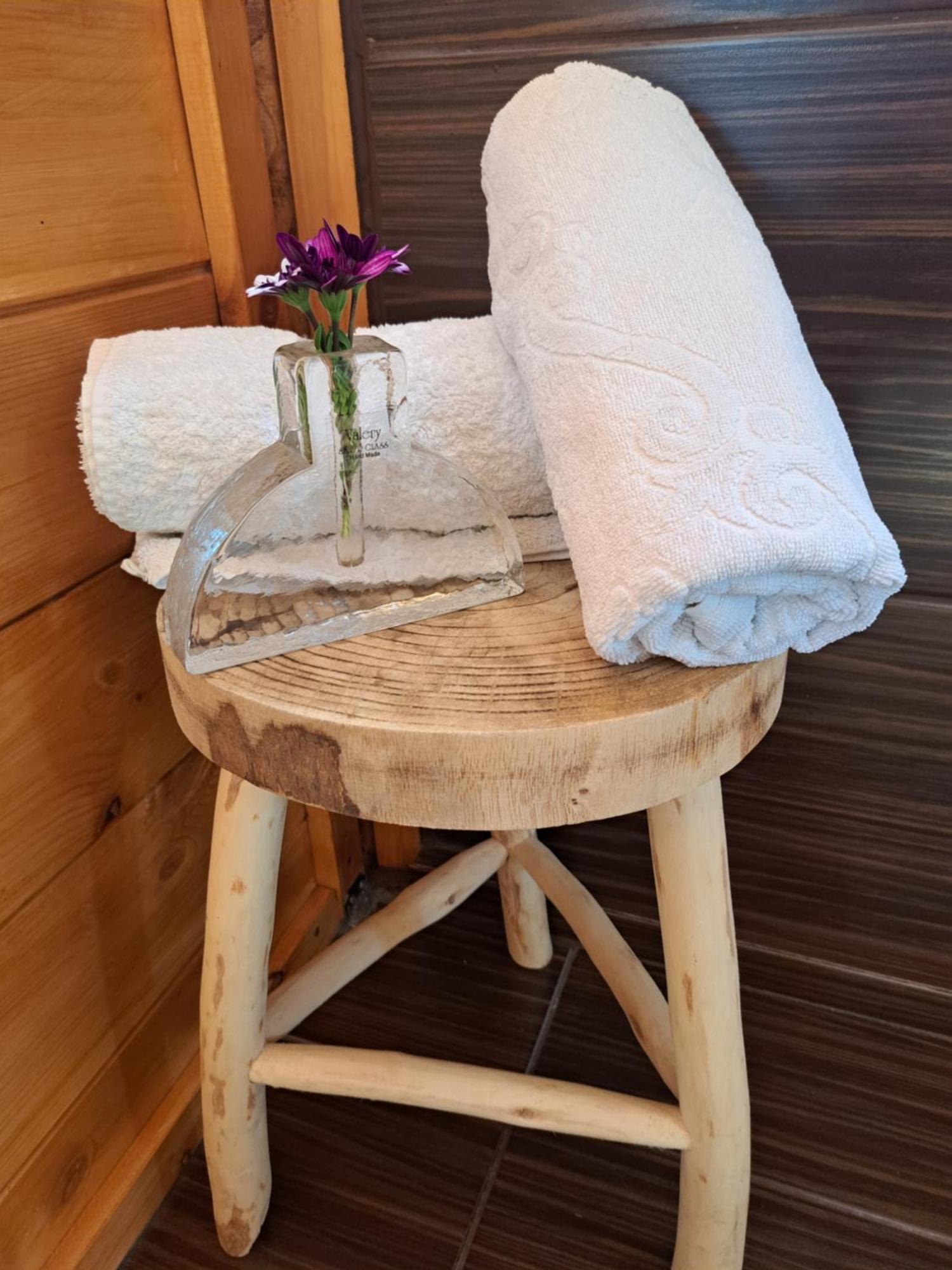 Wooden House At The Mountain-Private Guest House Paranimfoi Bagian luar foto
