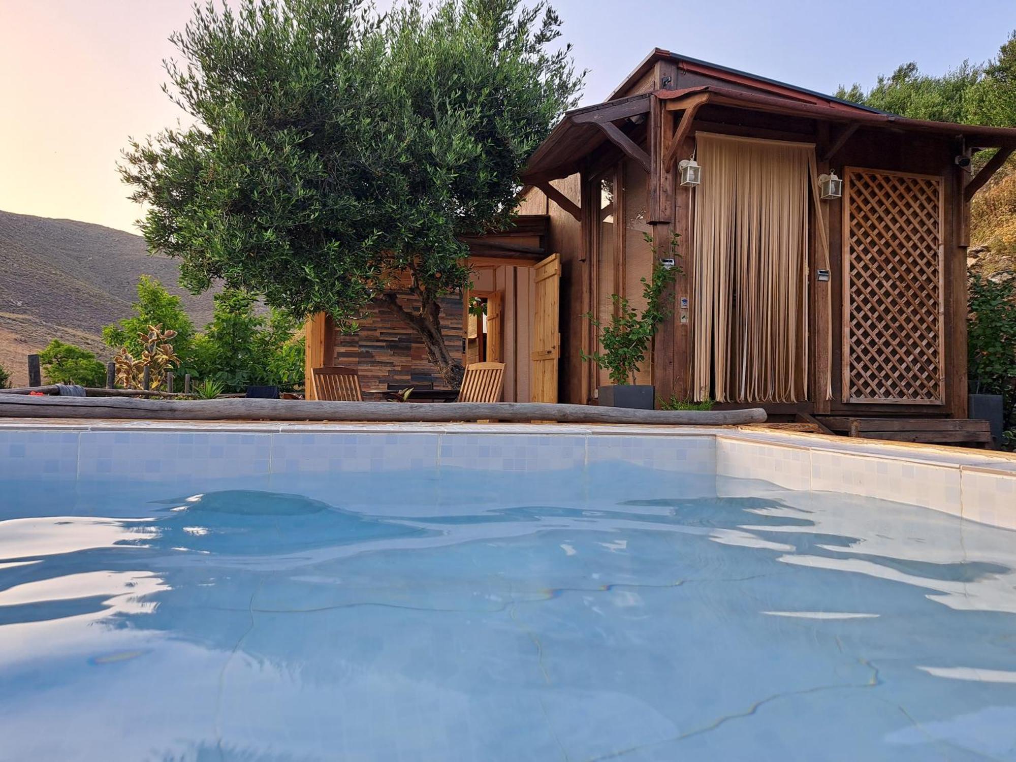 Wooden House At The Mountain-Private Guest House Paranimfoi Bagian luar foto