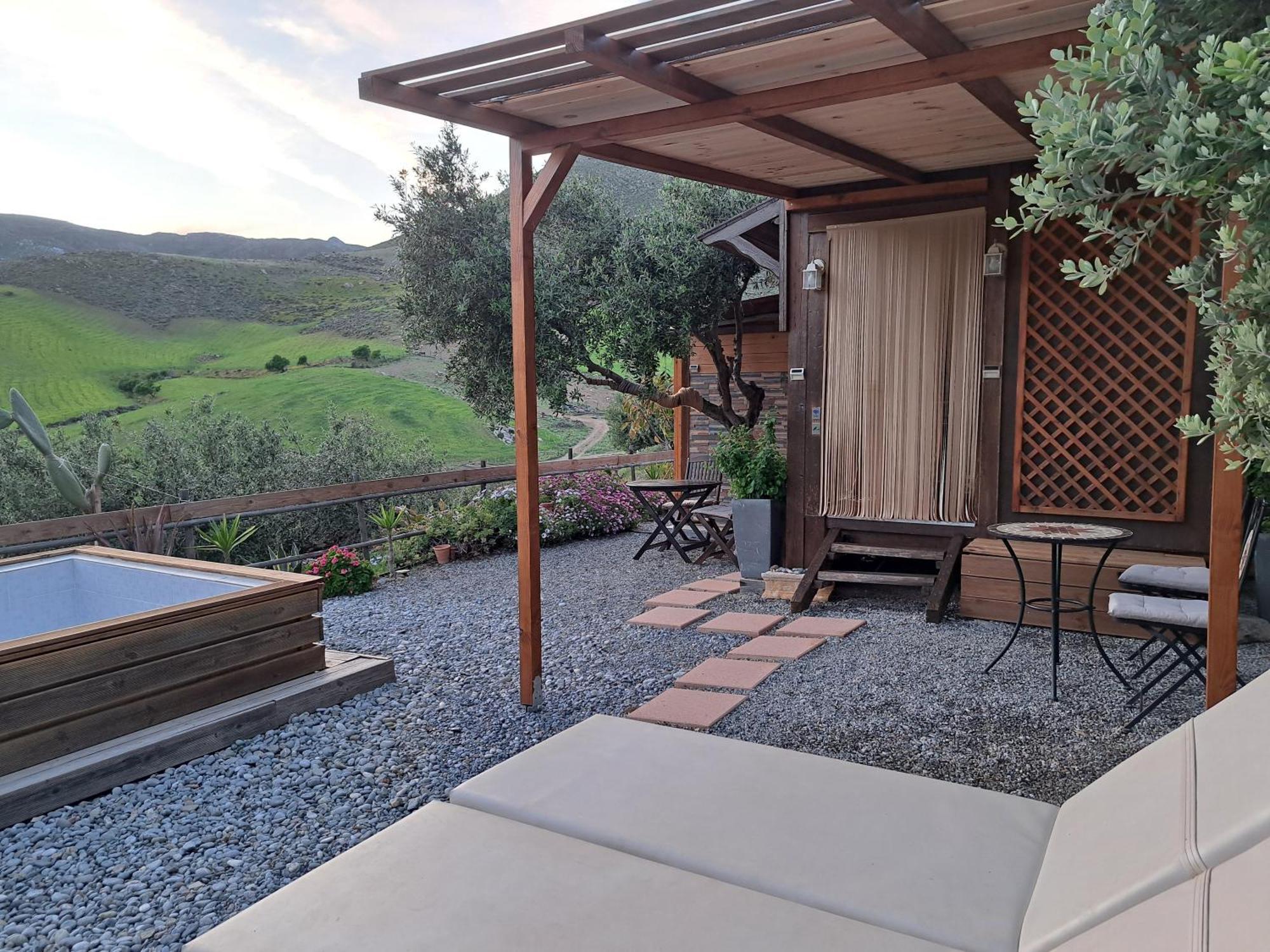 Wooden House At The Mountain-Private Guest House Paranimfoi Bagian luar foto