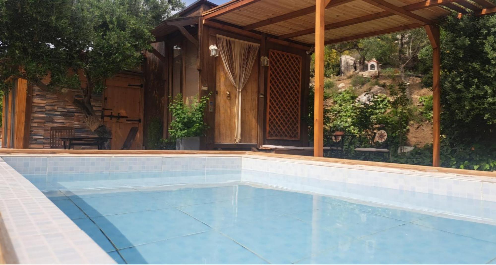 Wooden House At The Mountain-Private Guest House Paranimfoi Bagian luar foto